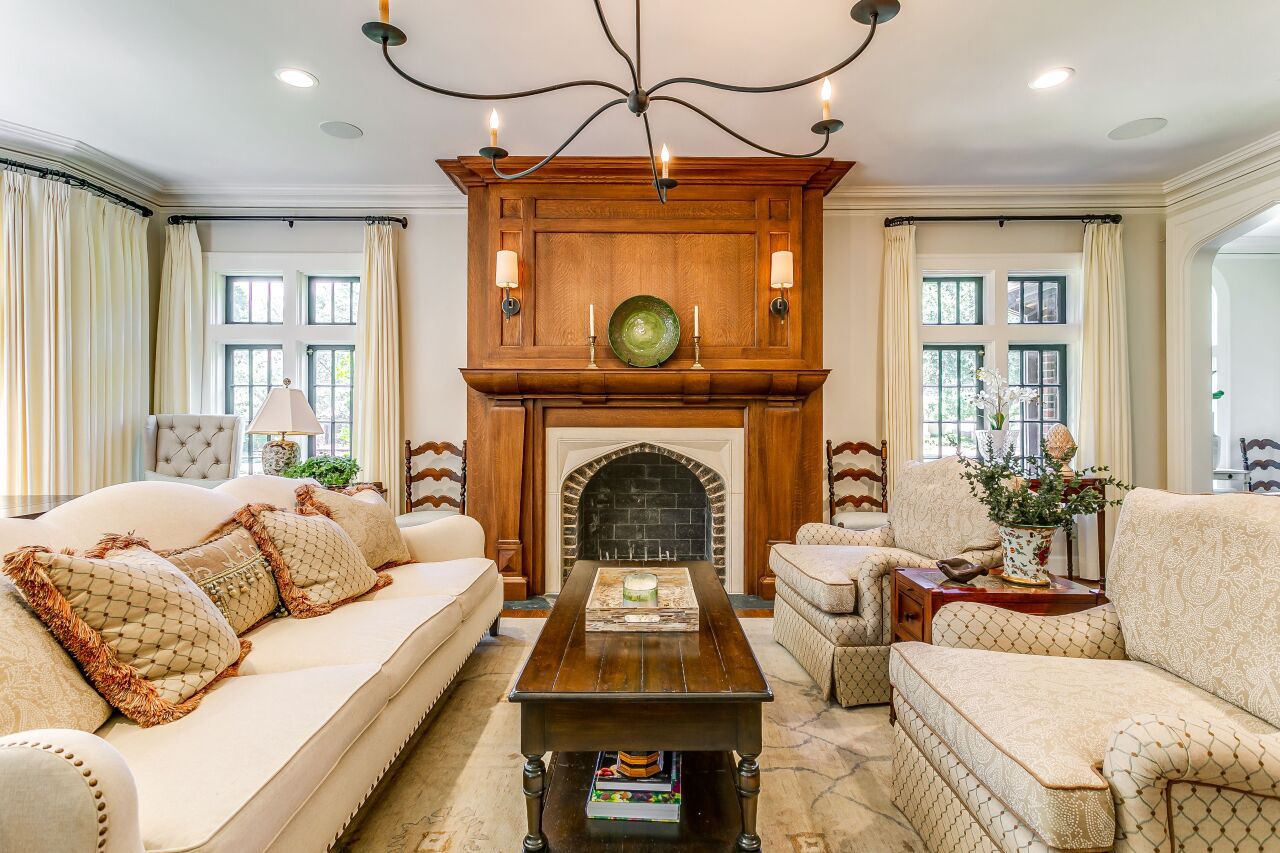 1928 Tudor Revival Living Brent Hull