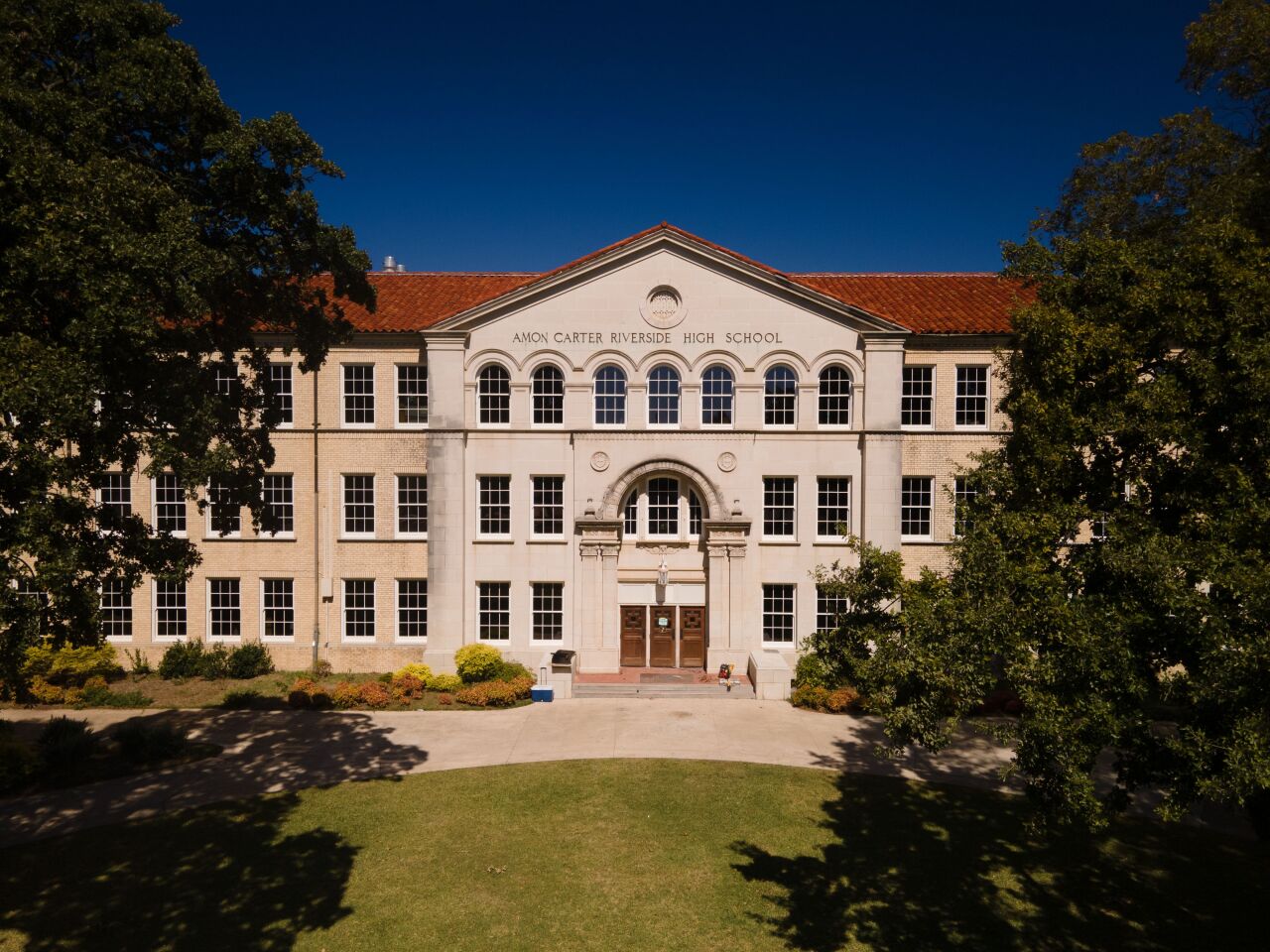 Amon Carter Riverside Front Brent Hull