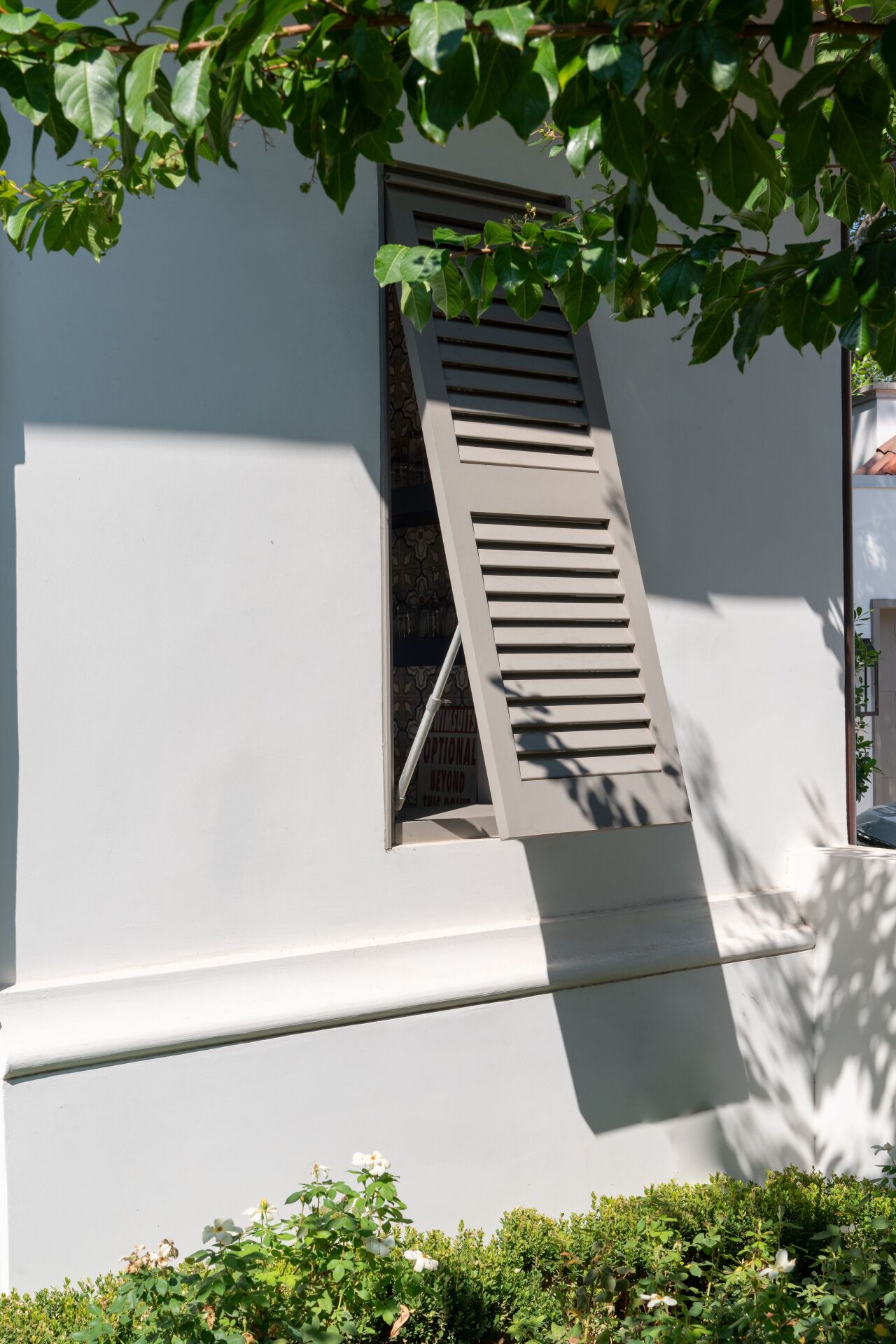 Contemporary Classic Shade Brent Hull