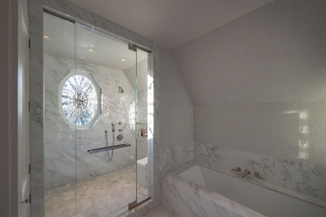 Staub Bathroom Brent Hull