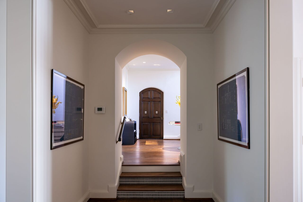 Staub Entry Brent Hull